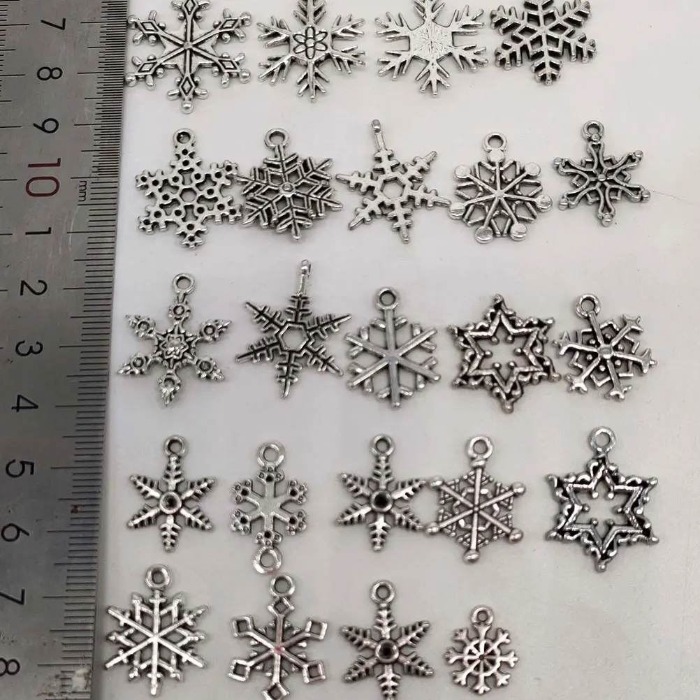 100G Christmas Snowflake Alloy Pendant Charms Diy Jewelry Making Accessories Necklace Bracelet Keychain Dangle Scrapbooking
100G Christmas Snowflake Alloy Pendant Charms Diy Jewelry Making Accessories Necklace Bracelet Keychain Dangle Scrapbooking