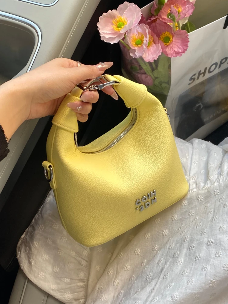 Модная маленькая повседневная женская сумка 2026 года: новая летняя хитовая модель, универсальная сумка-кроссбоди, сумка-пельмень, ручная сумка-шар
Модная маленькая повседневная женская сумка 2026 года: новая летняя хитовая модель, универсальная сумка-кроссбоди, сумка-пельмень, ручная сумка-шар