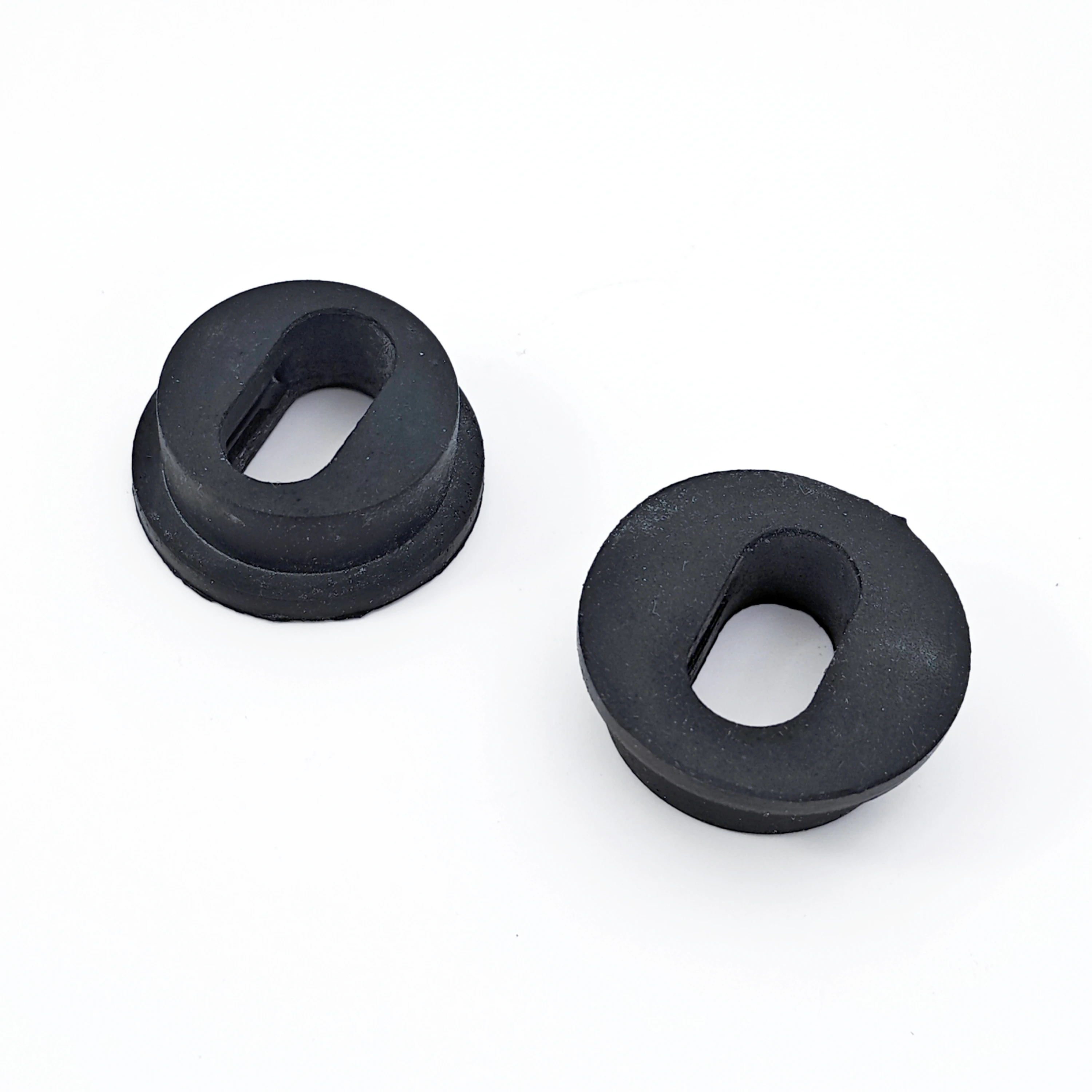 2PCS Muffler Rubber Cushion for CFmoto CForce 500 CF188 X5 600 625 X6 CF196 X-Lander ATV Goes 520 525 625i Max 9010-020186
2PCS Muffler Rubber Cushion for CFmoto CForce 500 CF188 X5 600 625 X6 CF196 X-Lander ATV Goes 520 525 625i Max 9010-020186