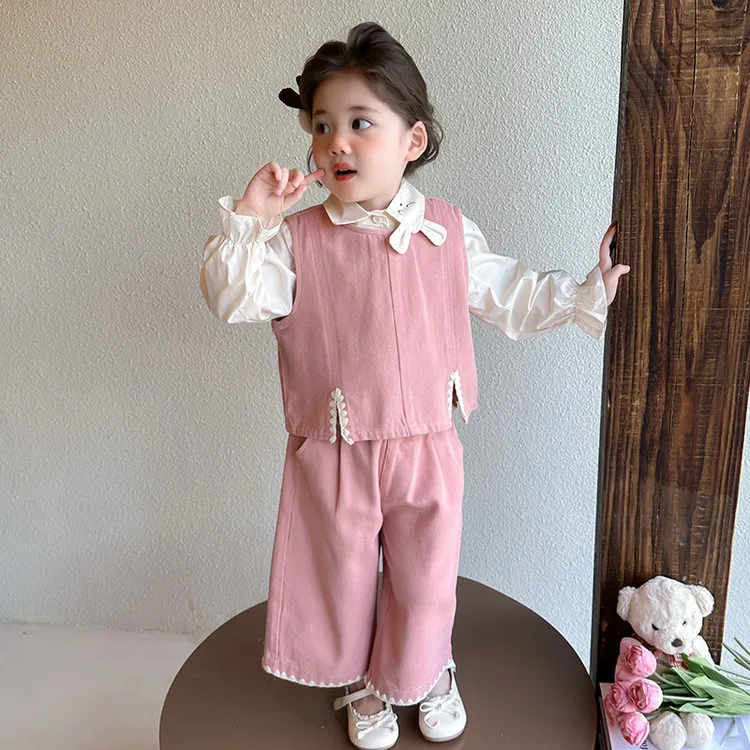 Girls' Spring Clothing Set 2025 New Fashion Stylish Baby Girls' Autumn Edition Three Piece Set of Vest Pants
Girls' Spring Clothing Set 2025 New Fashion Stylish Baby Girls' Autumn Edition Three Piece Set of Vest Pants