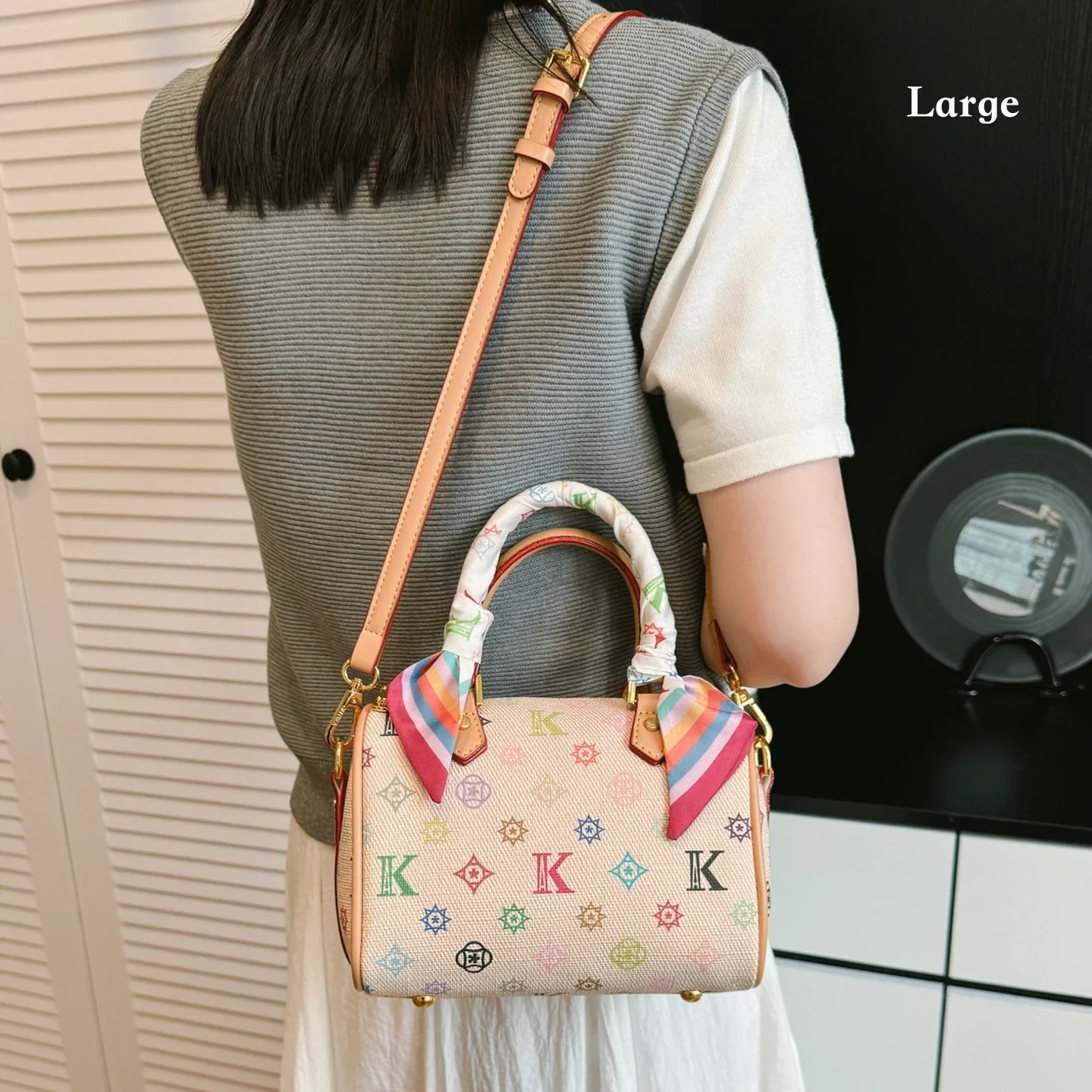 Women New Printed Boston Bag Girl's Small Crossbody Handbag Fashion Shoulder Bags Portable Phone Lip Storage Bag Ladies
Women New Printed Boston Bag Girl's Small Crossbody Handbag Fashion Shoulder Bags Portable Phone Lip Storage Bag Ladies