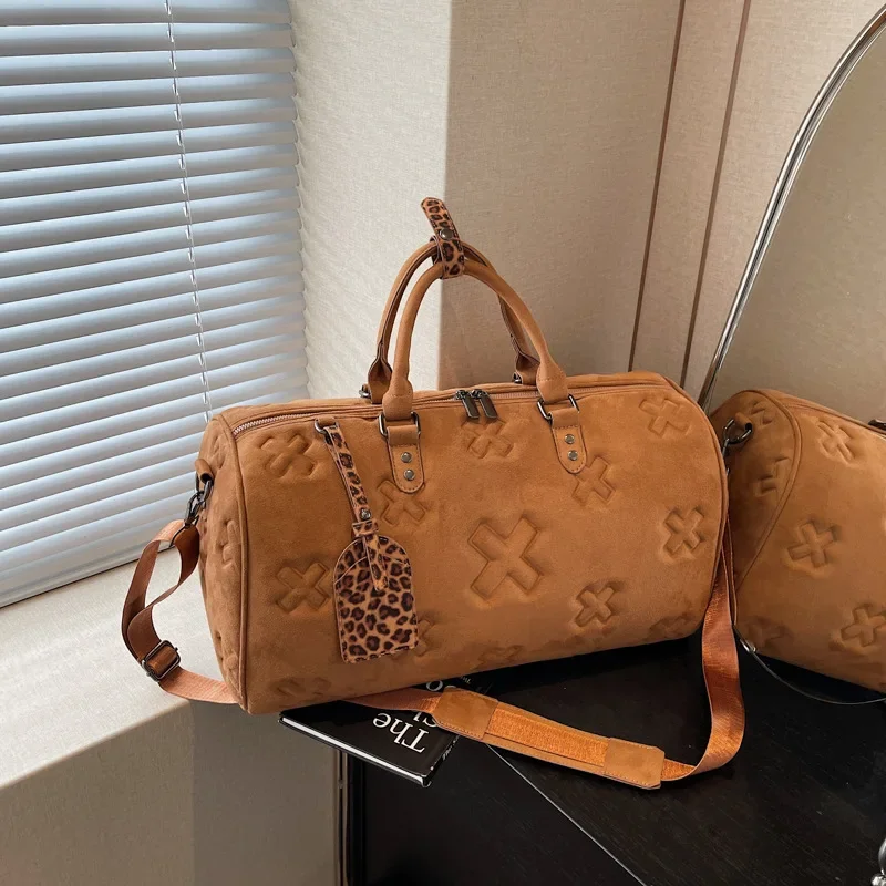 2025 New Unisex Travel Bag - Large Capacity Handheld Luggage for Short Trips - Business Trip Storage Boarding Bag
2025 New Unisex Travel Bag - Large Capacity Handheld Luggage for Short Trips - Business Trip Storage Boarding Bag