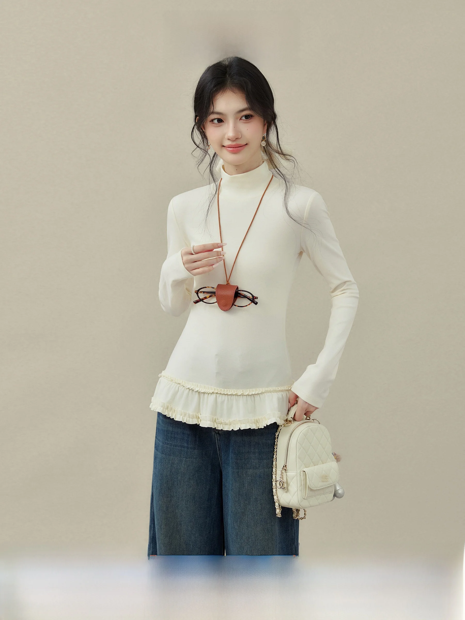 Warm Hug Half High Collar Peach Color Slim Fit Women's Base Shirt Autumn Winter Wooden Inner Wear T-Shirt Casual Style
Warm Hug Half High Collar Peach Color Slim Fit Women's Base Shirt Autumn Winter Wooden Inner Wear T-Shirt Casual Style