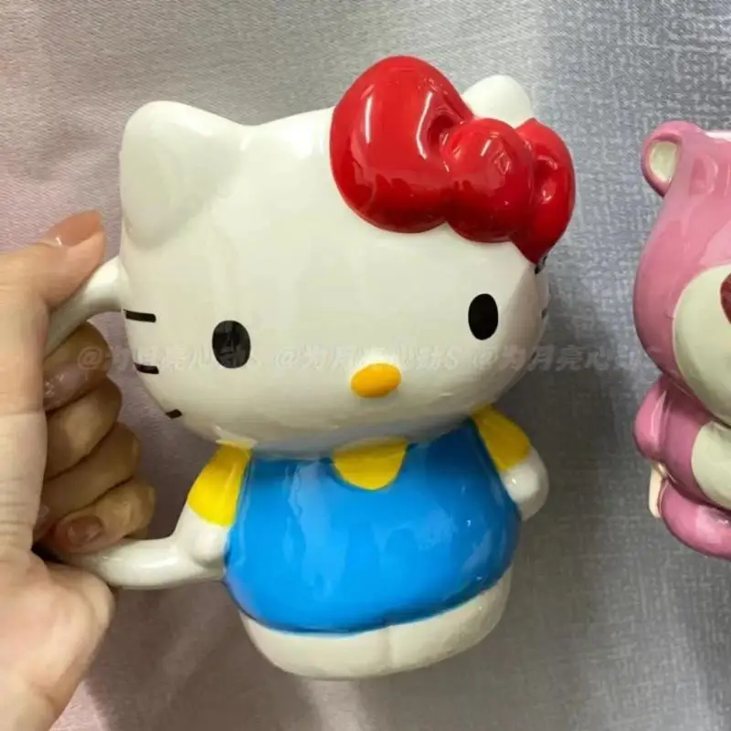 Kawaii Sanrioed Hello Kittys Детская кружка Милая мультяшная керамическая чашка для девочек творческая чашка для воды аниме Hello Kitty бутылка подарок
Kawaii Sanrioed Hello Kittys Детская кружка Милая мультяшная керамическая чашка для девочек творческая чашка для воды аниме Hello Kitty бутылка подарок