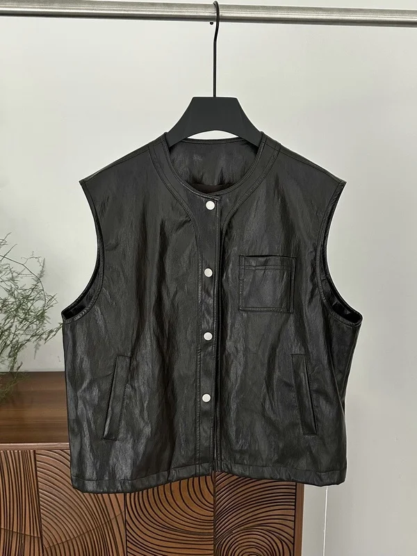 Korean Style Textured round Neck PU Leather Vest Spring 2026 Single Pocket Button Women's Ins Leather Vest Top
Korean Style Textured round Neck PU Leather Vest Spring 2026 Single Pocket Button Women's Ins Leather Vest Top