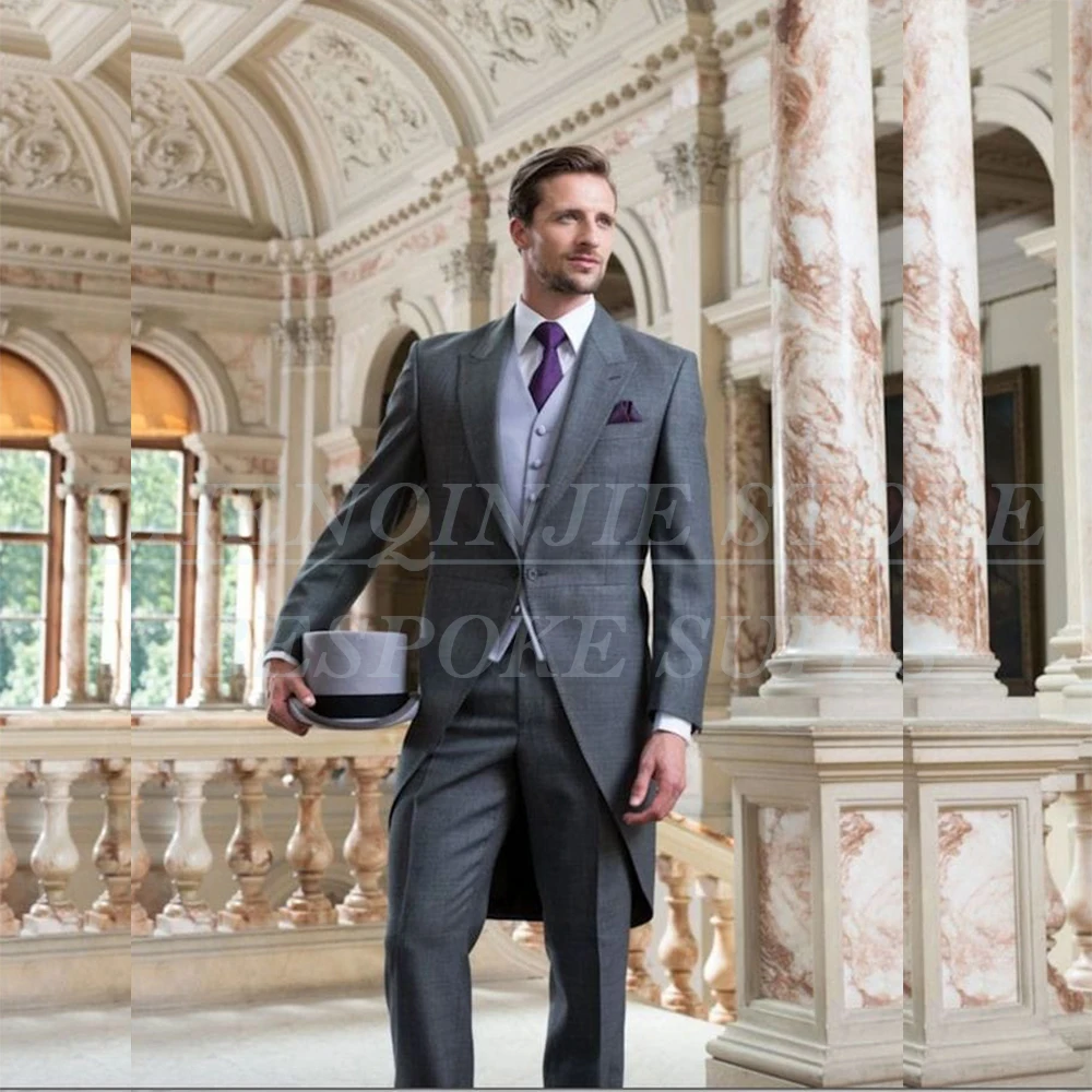 Fashion Men's Suits Elegant One Button Peak Lapel Slim Fit 3 Piece Jacket Pants Vest Male Clothing High Quality Long Blazer
Fashion Men's Suits Elegant One Button Peak Lapel Slim Fit 3 Piece Jacket Pants Vest Male Clothing High Quality Long Blazer
