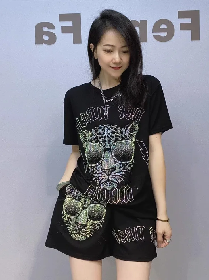 ZhanChao Brand Slimming Summer New Short Sleeve Shorts Women Casual Set Cotton round Neck T-Shirt Two Pieces Large Size
ZhanChao Brand Slimming Summer New Short Sleeve Shorts Women Casual Set Cotton round Neck T-Shirt Two Pieces Large Size