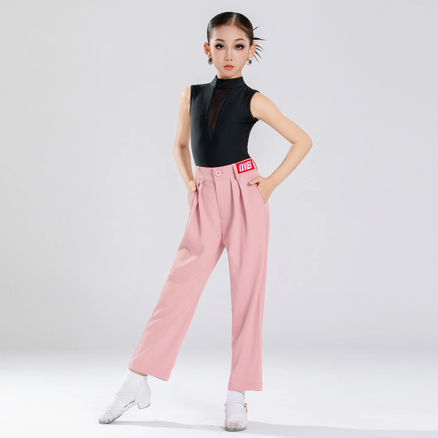 Kids Practice Dancing Clothes For Girls Latin Ballroom Dance Costume High Neck Sleeveless Latin Top Bell-bottoms Pants DW11266
Kids Practice Dancing Clothes For Girls Latin Ballroom Dance Costume High Neck Sleeveless Latin Top Bell-bottoms Pants DW11266