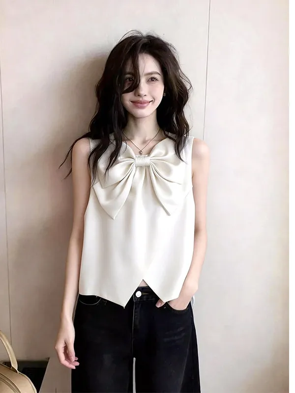 Summer Sweet Spicy Knot White Sleeveless T-Shirt Women's Design Sense Commute Loose Top Korean Style Casual Shirt
Summer Sweet Spicy Knot White Sleeveless T-Shirt Women's Design Sense Commute Loose Top Korean Style Casual Shirt