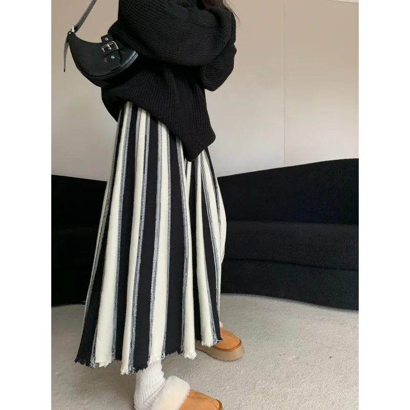 2024 Women's Autumn Winter Retro Striped A-line Skirts Female Thicken Knitted Skirt Ladies High Waist Long Loose Skirts M13
2024 Women's Autumn Winter Retro Striped A-line Skirts Female Thicken Knitted Skirt Ladies High Waist Long Loose Skirts M13