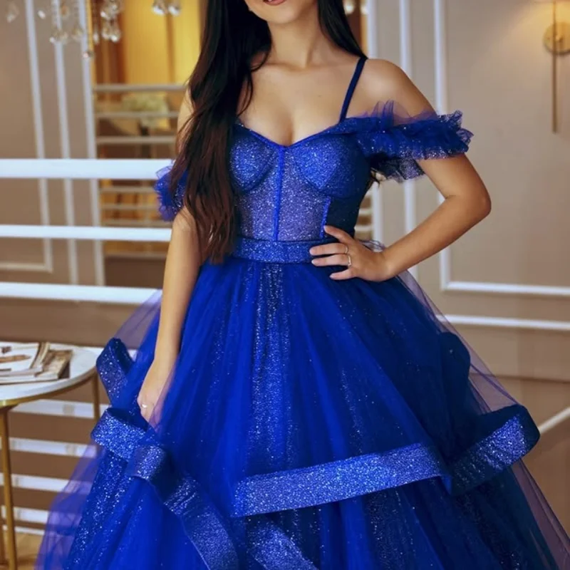 Shiny royal blue Quinceanera Dress off-shoulder Lace layering decal Long tail vestidos de 15 Quinceanera Customize
Shiny royal blue Quinceanera Dress off-shoulder Lace layering decal Long tail vestidos de 15 Quinceanera Customize