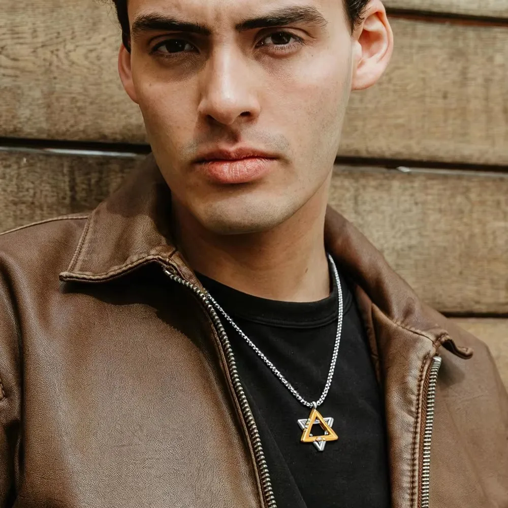 Catz Stainless Steel Hexagonal Star Pendant Triangle Necklace With Zirconium Stones, Trendy Jewish David Star Men'S Pendant
Catz Stainless Steel Hexagonal Star Pendant Triangle Necklace With Zirconium Stones, Trendy Jewish David Star Men'S Pendant