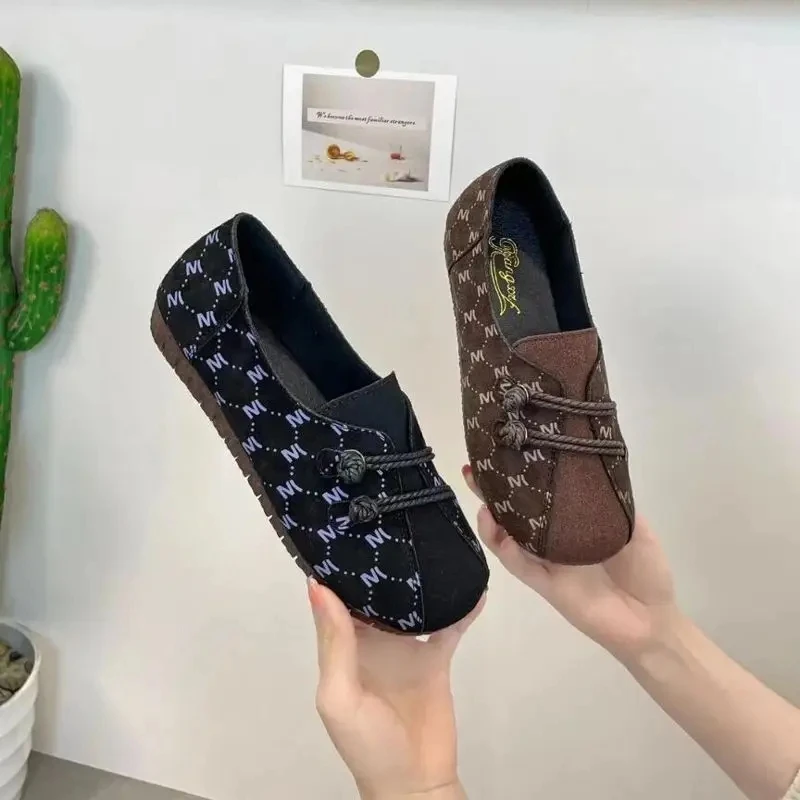Faux Suede Leather Ballet Flats Women's Round Toe Loafers Woman V Cut Flat Shoes Female Brown Moccasins Ladies Slip On Shoes New 
Faux Suede Leather Ballet Flats Women's Round Toe Loafers Woman V Cut Flat Shoes Female Brown Moccasins Ladies Slip On Shoes New