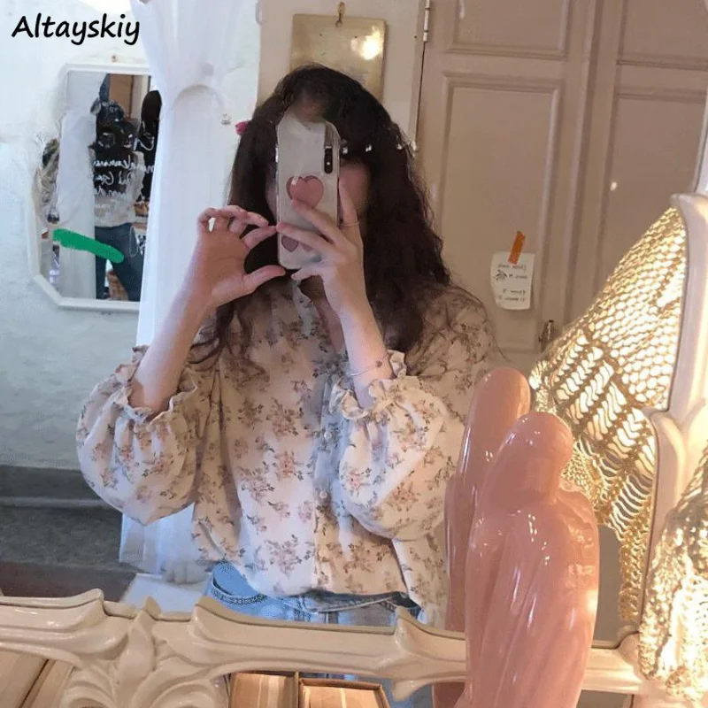 Sweet Shirts Women Floral Printed Summer Button-up Loose Leisure Tops V-neck Attractive All-match Flare Sleeve Vintage Fashion
Sweet Shirts Women Floral Printed Summer Button-up Loose Leisure Tops V-neck Attractive All-match Flare Sleeve Vintage Fashion