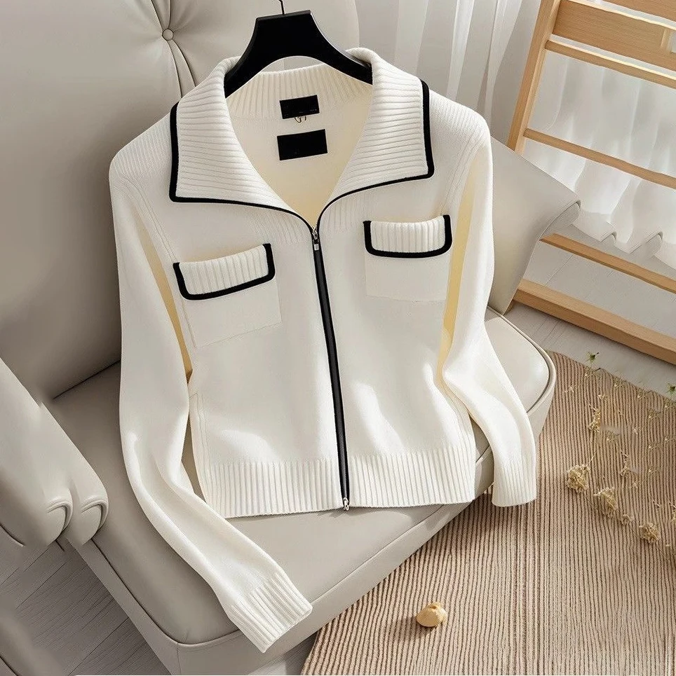 Unique Beautiful Knit Cardigan Sweater Women's Outer Wear 2025 New Spring Autumn Tops Soft Waxy Slim Pocket Zipper Knitwear
Unique Beautiful Knit Cardigan Sweater Women's Outer Wear 2025 New Spring Autumn Tops Soft Waxy Slim Pocket Zipper Knitwear