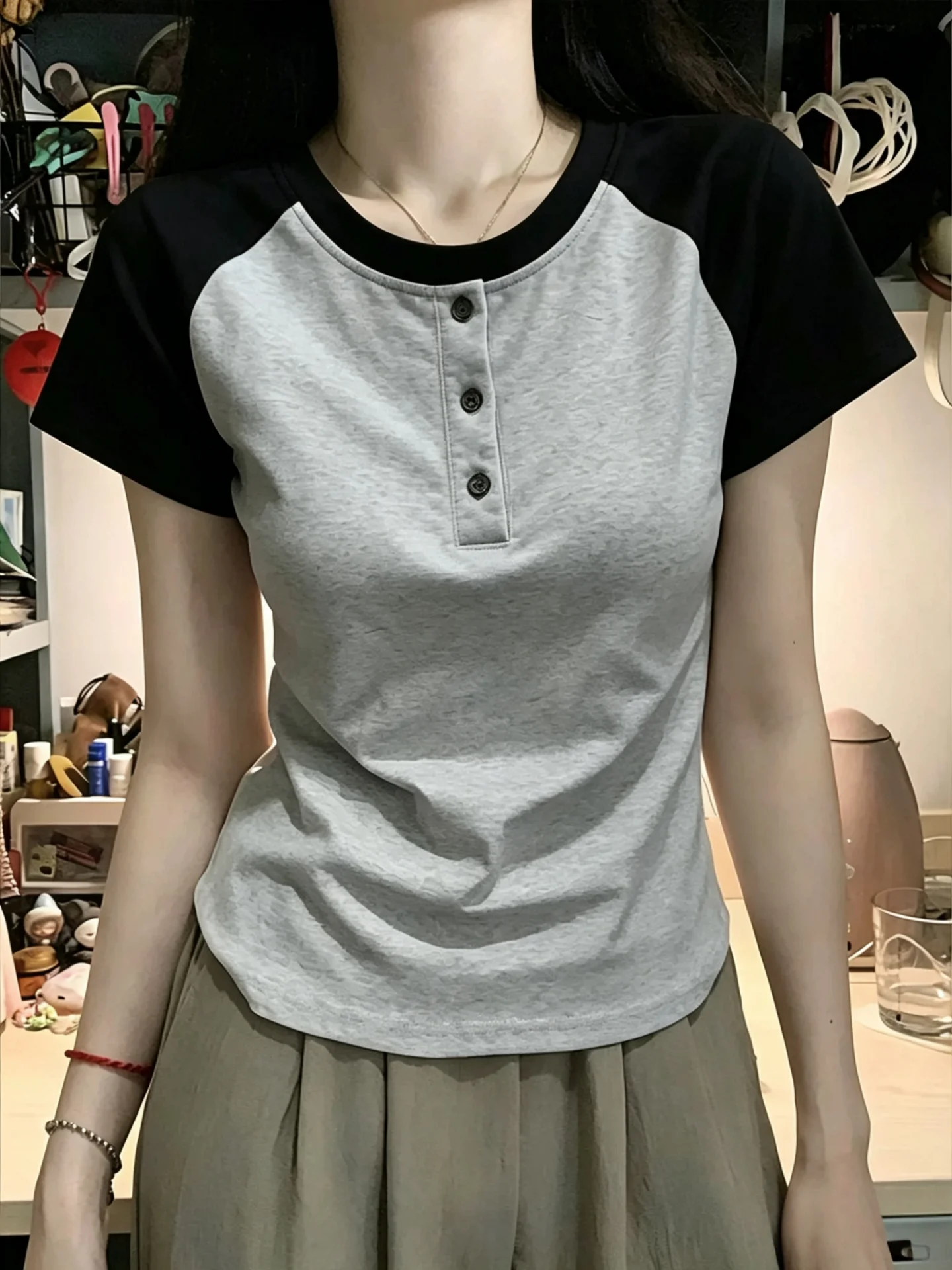 Chic Slim Fit Short Sleeve T-Shirt 95 Cotton Women's Fashionable Summer New Style plus Size Comfortable Breathable Top
Chic Slim Fit Short Sleeve T-Shirt 95 Cotton Women's Fashionable Summer New Style plus Size Comfortable Breathable Top