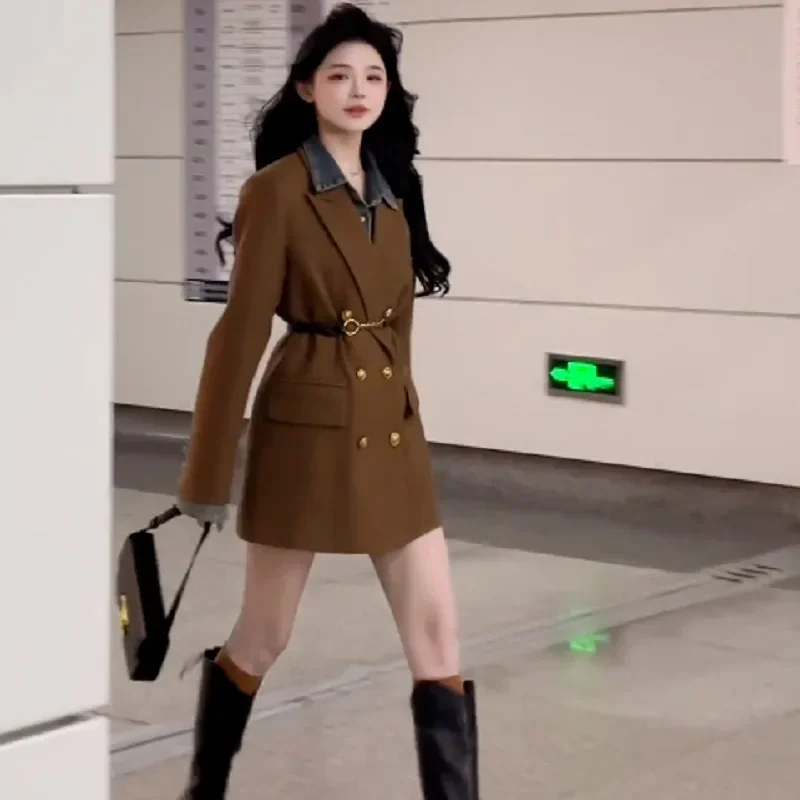Sweet Hot Girl Maillard Style Slim Coat Women's Winter Turn-down Collar Double Breasted Woolen Coat Fashion Female Clothes
Sweet Hot Girl Maillard Style Slim Coat Women's Winter Turn-down Collar Double Breasted Woolen Coat Fashion Female Clothes