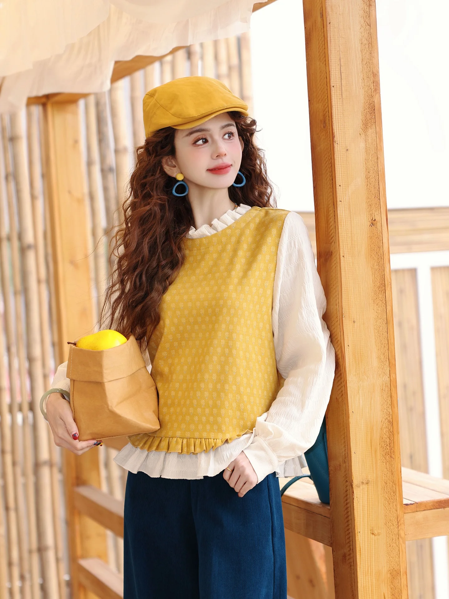 Spring Sle Fake Two-Piece Long Sve Blouse Women's Faion Slimming Floral Trim Versatile Top Polyester Blend round Ne
Spring Sle Fake Two-Piece Long Sve Blouse Women's Faion Slimming Floral Trim Versatile Top Polyester Blend round Ne