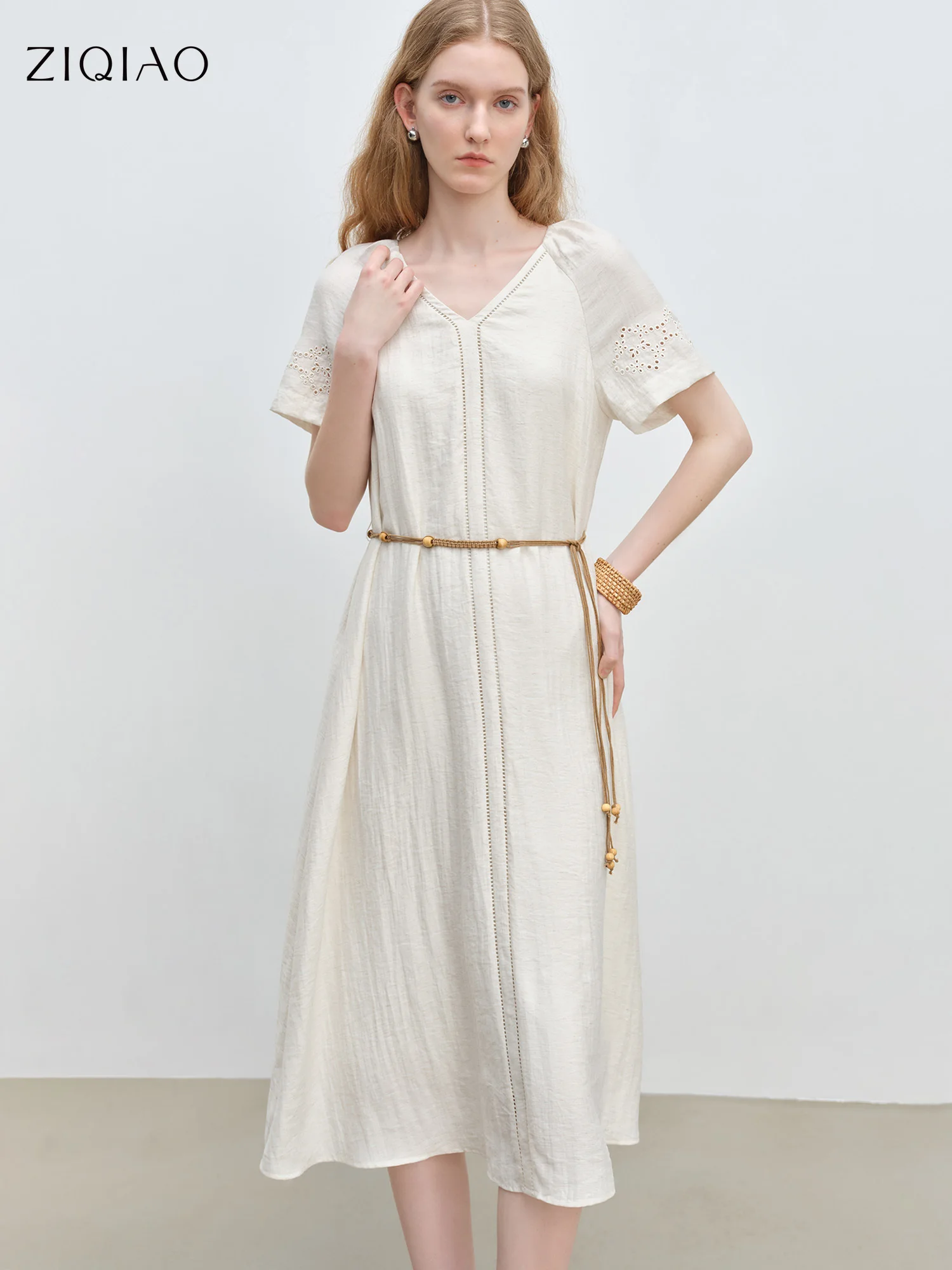 ZIQIAO Holiday Season Linen Dress For Women 2025 Summer New Arrival Casual High-end Mid-length Beige Chic Dress 25ZQ92242
ZIQIAO Holiday Season Linen Dress For Women 2025 Summer New Arrival Casual High-end Mid-length Beige Chic Dress 25ZQ92242