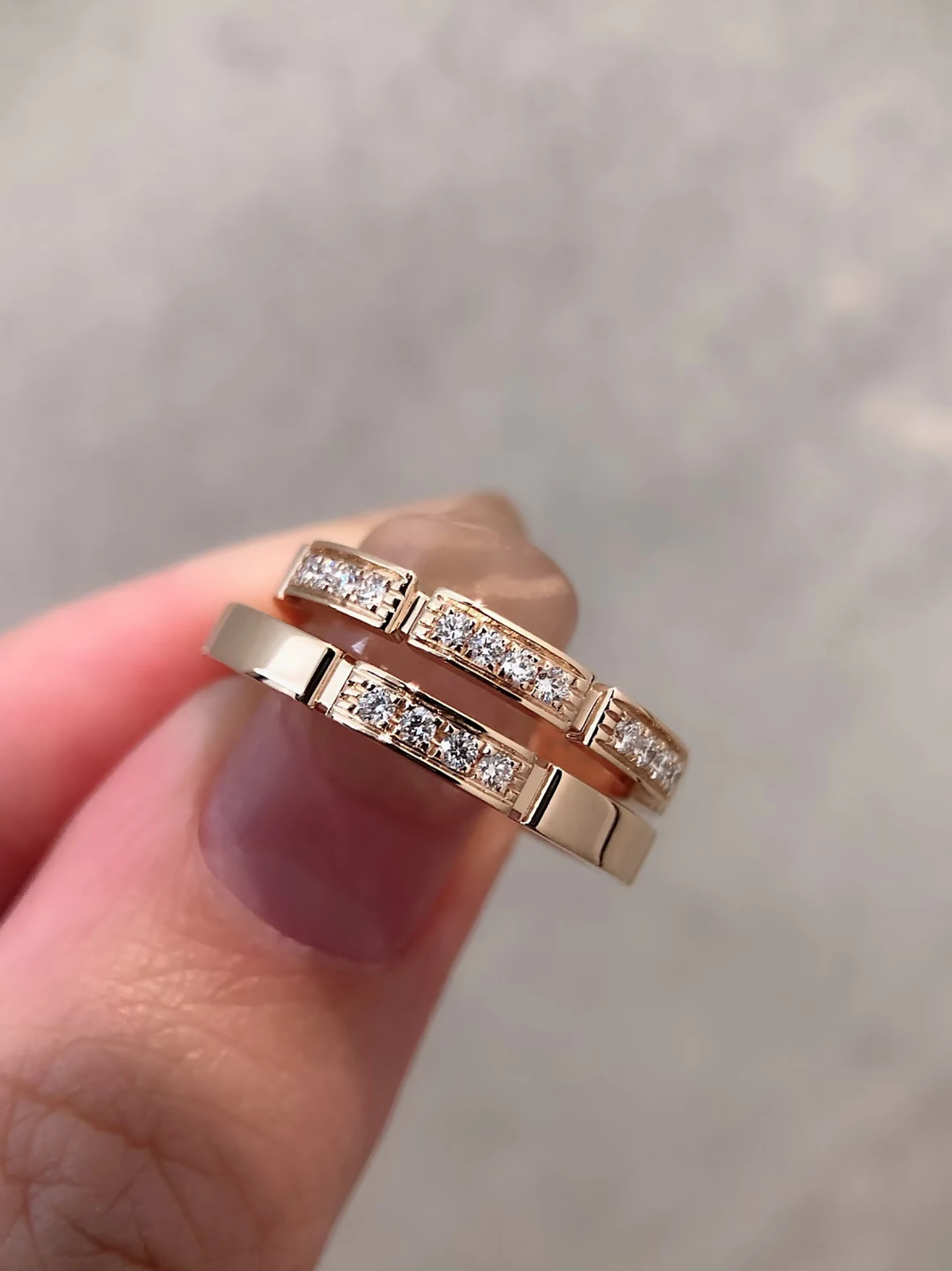 12 Diamond Leopard Ring Couple Rings 18K Rose Gold Women's Ring Men's Ring Simple Design Luxury Fashion Jewelry Accessories
12 Diamond Leopard Ring Couple Rings 18K Rose Gold Women's Ring Men's Ring Simple Design Luxury Fashion Jewelry Accessories