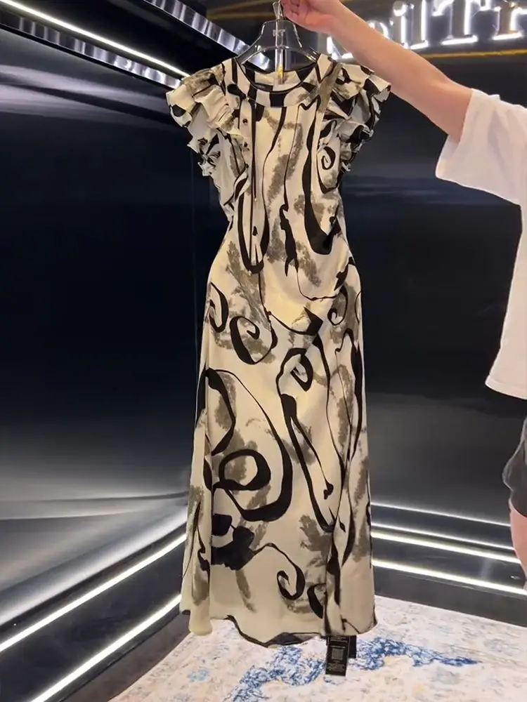 Ruffled Round Neck Retro Print Pattern 2025 Summer French Waist-hugging Ladies Dress
Ruffled Round Neck Retro Print Pattern 2025 Summer French Waist-hugging Ladies Dress