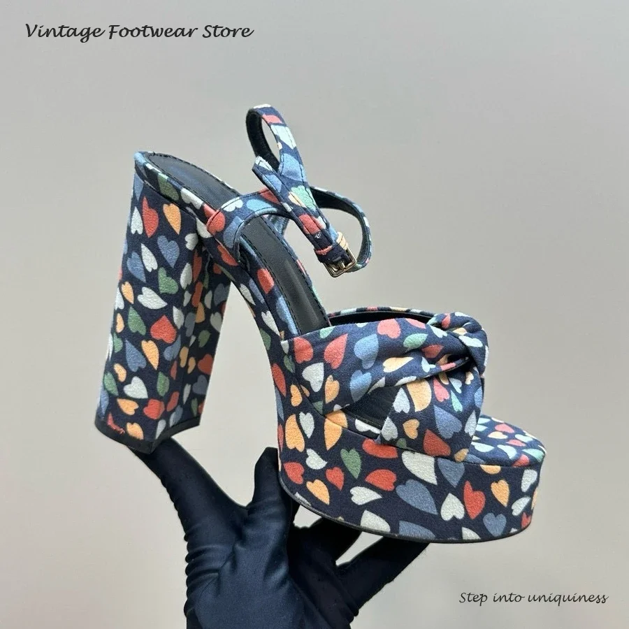 Vintage Heart-print Platform Sandals Knotted Round Open Toe Block Heel Shoes Fashion Women's Runway Party Clubs Dress Sandals
Vintage Heart-print Platform Sandals Knotted Round Open Toe Block Heel Shoes Fashion Women's Runway Party Clubs Dress Sandals
