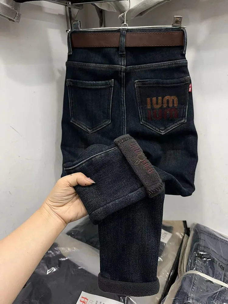 Winter Autumn High Waist Velvet Straight Jeans Loose Fit Stretch Haren Denim Pants Ladies Ankle-Length Jeans 2025
Winter Autumn High Waist Velvet Straight Jeans Loose Fit Stretch Haren Denim Pants Ladies Ankle-Length Jeans 2025