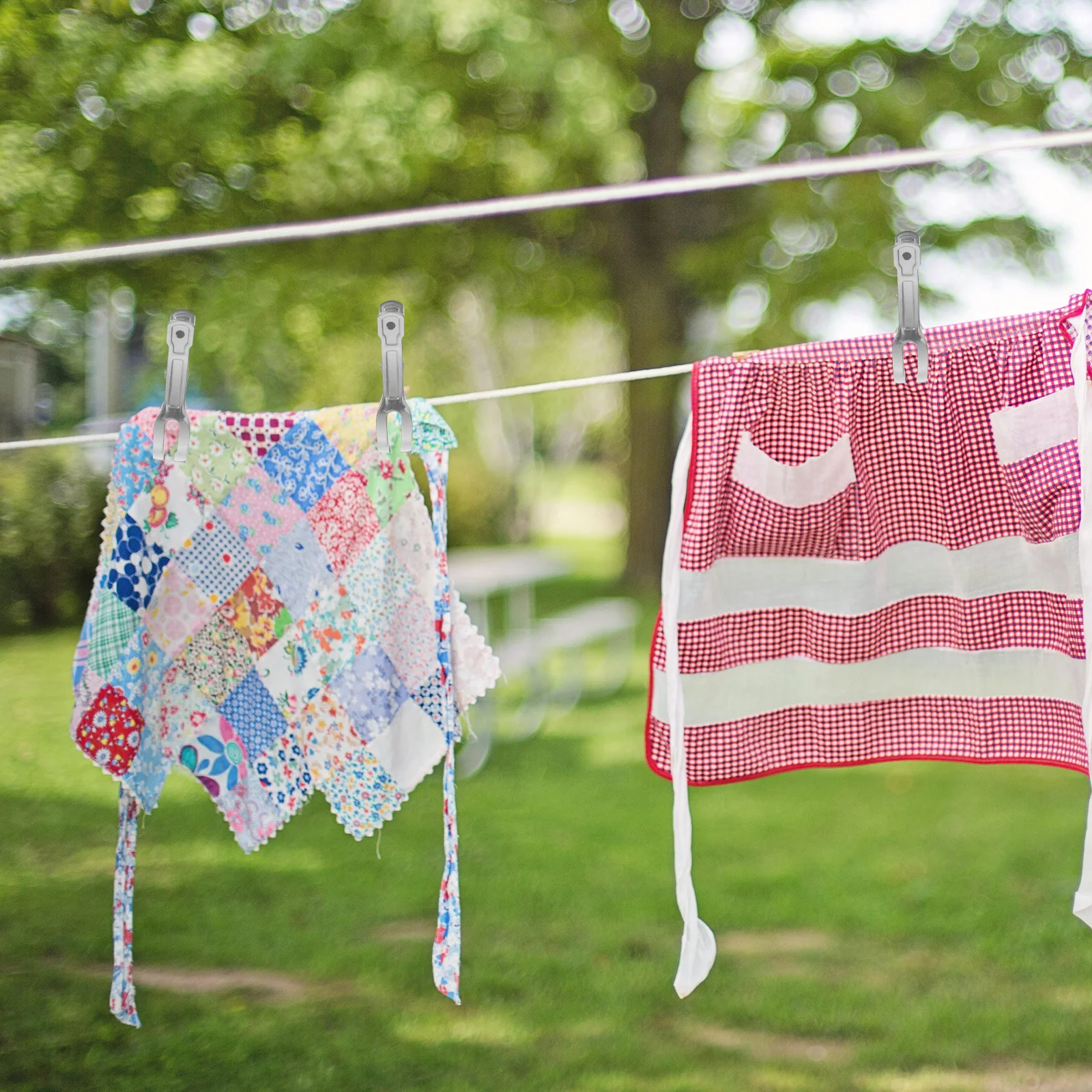 30Pcs Multipurpose Stainless Steel Clips Strong Locking Force for Pool Cover Fixing and Windproof Clothing Drying
30Pcs Multipurpose Stainless Steel Clips Strong Locking Force for Pool Cover Fixing and Windproof Clothing Drying