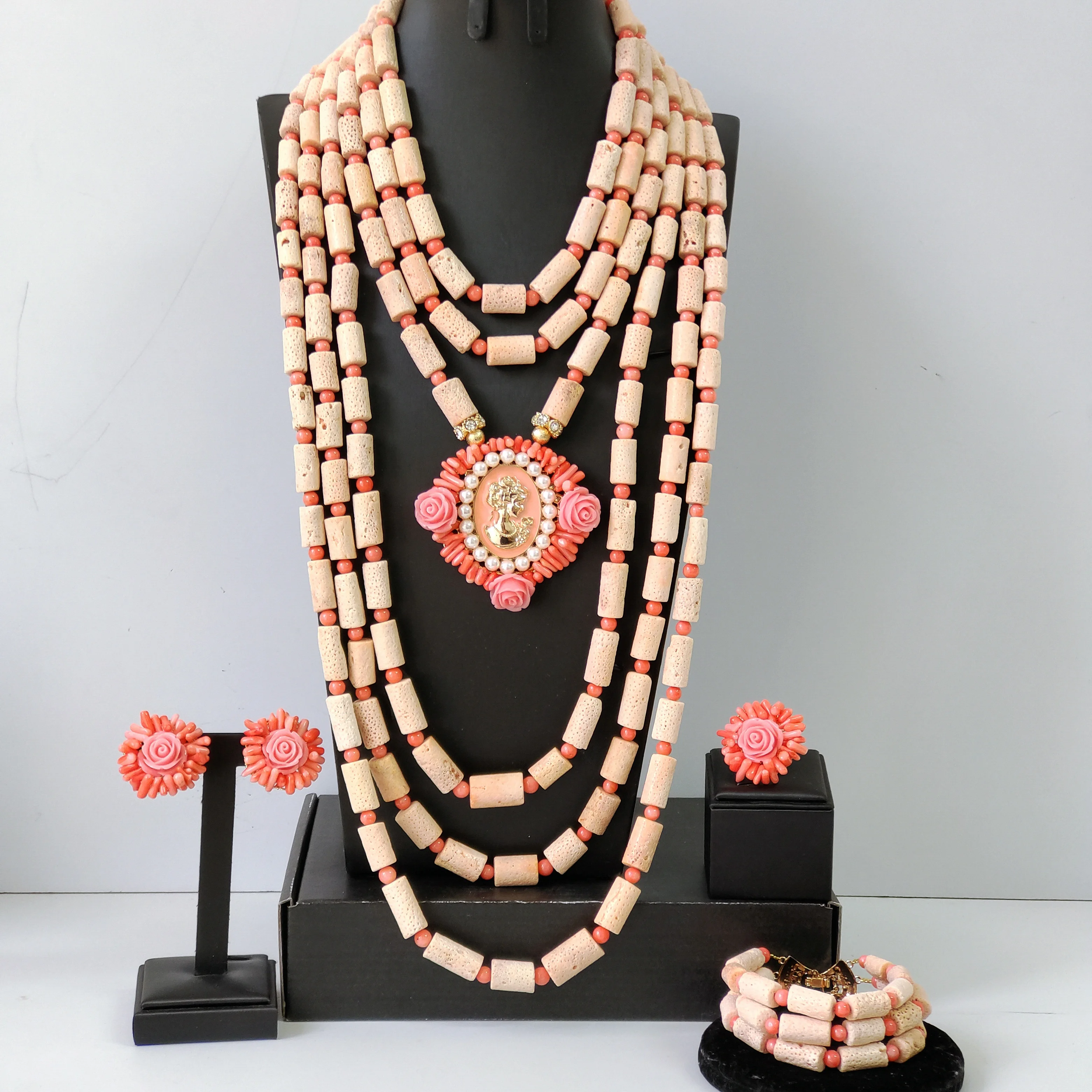 Fashion Necklace Nigerian Wedding Coral Beads Jewelry Set for Woman
Fashion Necklace Nigerian Wedding Coral Beads Jewelry Set for Woman
