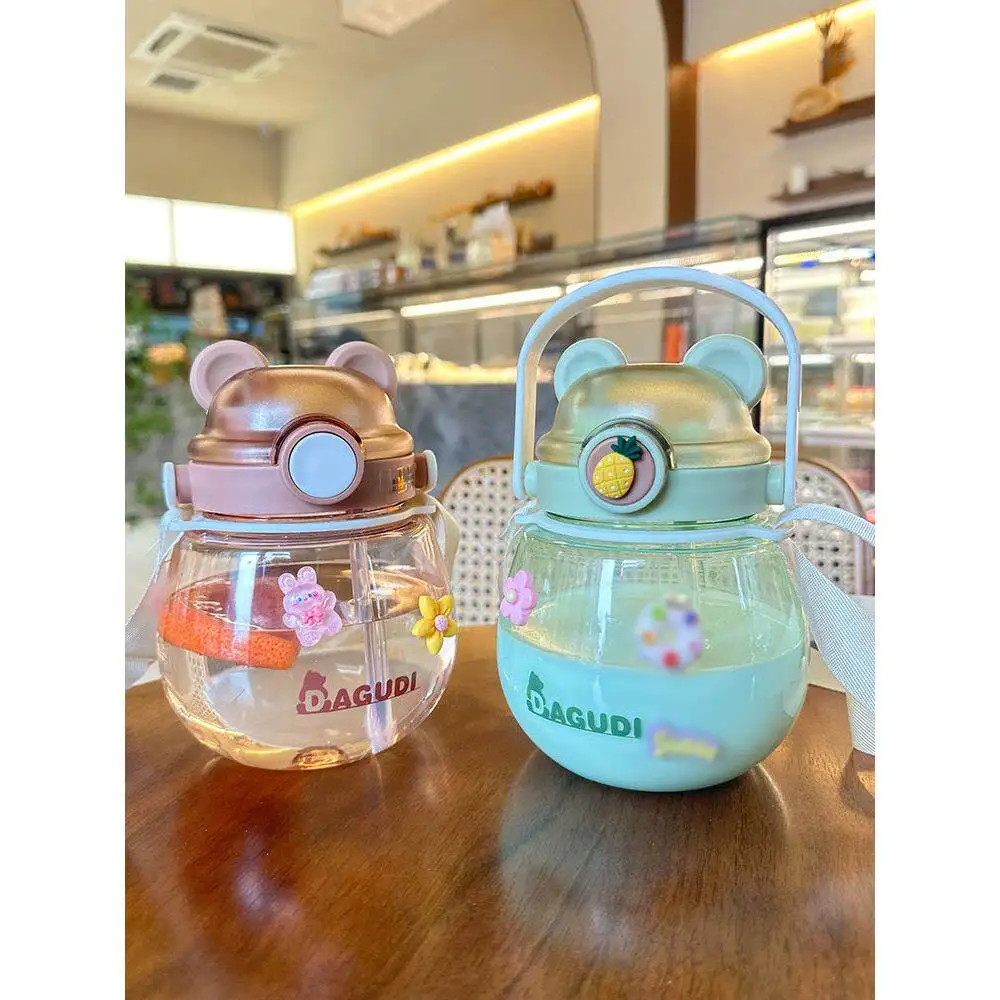 High Aesthetic Large Capacity Heat Resistant Plastic Cup with Straw for Schooling Girls Children Students Summer Water Cup
High Aesthetic Large Capacity Heat Resistant Plastic Cup with Straw for Schooling Girls Children Students Summer Water Cup