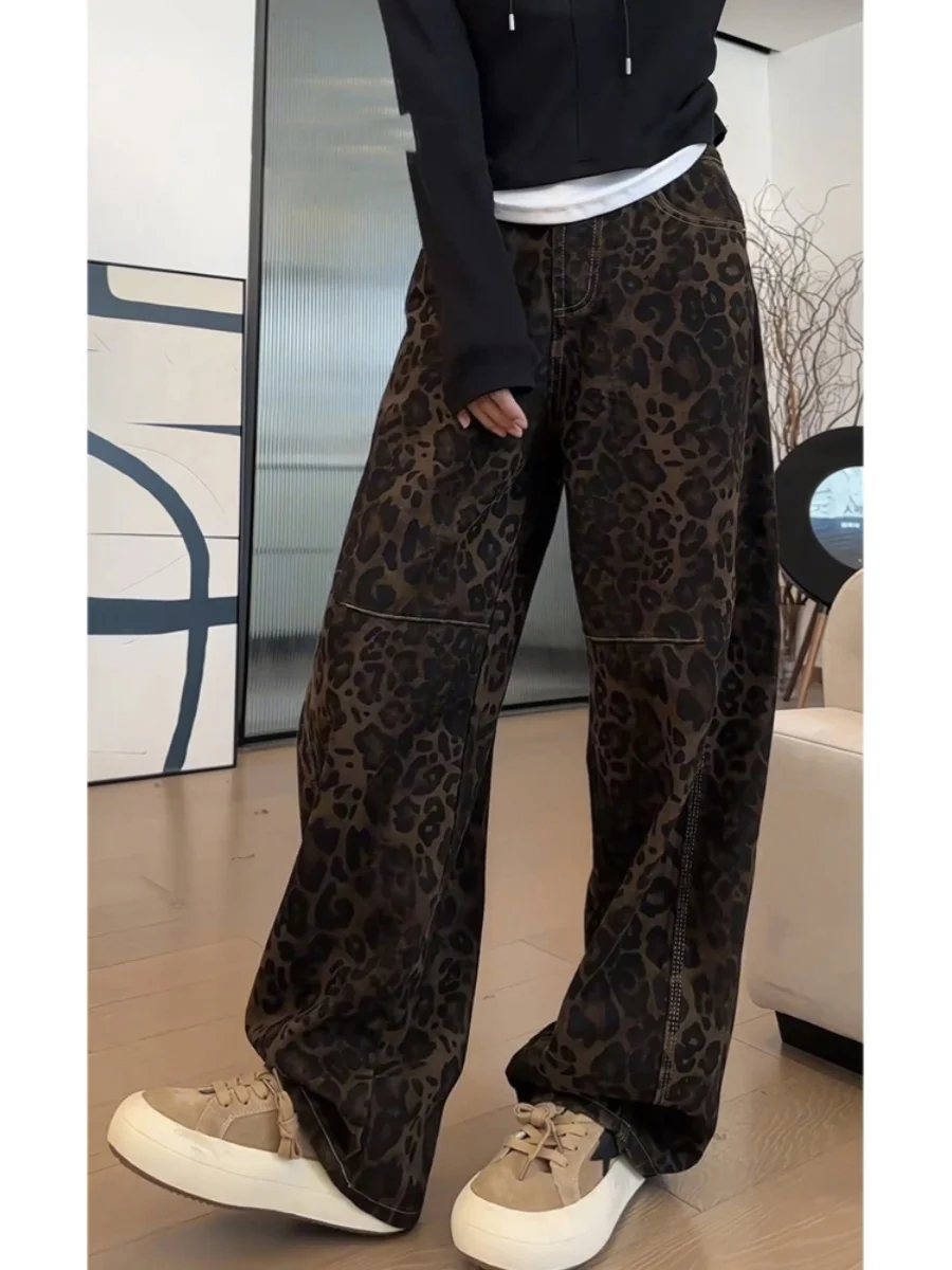 Широкие джинсы с леопардовым принтом для женщин, весна-осень, новинка, прямые брюки большого размера, модель Pear ape Body Knife, укороченные...
Широкие джинсы с леопардовым принтом для женщин, весна-осень, новинка, прямые брюки большого размера, модель Pear ape Body Knife, укороченные...