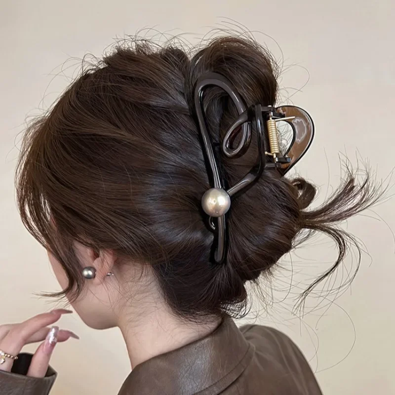 Acrylic Hollow Heart-shaped Pearl Hair Claw Korean Fashion Women Girls Sweet Elegant Hair Clamp Hair Styling Accessories Gifts
Acrylic Hollow Heart-shaped Pearl Hair Claw Korean Fashion Women Girls Sweet Elegant Hair Clamp Hair Styling Accessories Gifts