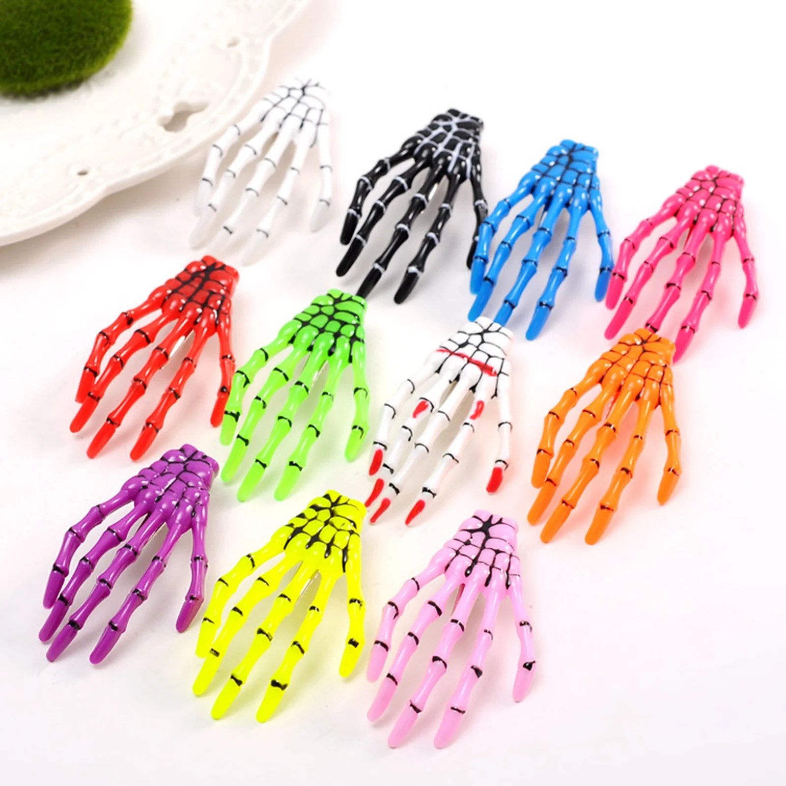 4pcs Punk Skeleton Hand Hair Clip - Gothic Skull Bone Hair Claw for Women Girls, Halloween Party Favors & Cosplay Accessories
4pcs Punk Skeleton Hand Hair Clip - Gothic Skull Bone Hair Claw for Women Girls, Halloween Party Favors & Cosplay Accessories