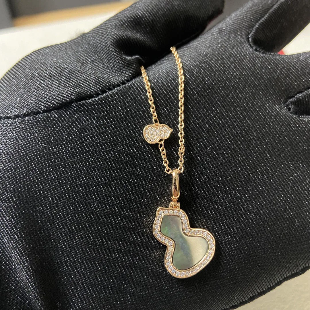 2025 Glamorous 925 Silver Classic Trendy Luxury Versatile Necklace for Women Add a Touch of Luxury to Your Look
2025 Glamorous 925 Silver Classic Trendy Luxury Versatile Necklace for Women Add a Touch of Luxury to Your Look