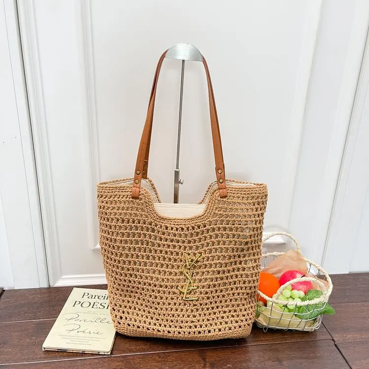 Women's Small Square Chain Shoulder Bag, Light Luxury Handbag & Crossbody Purse, Unique Casual Versatile Tote
Women's Small Square Chain Shoulder Bag, Light Luxury Handbag & Crossbody Purse, Unique Casual Versatile Tote