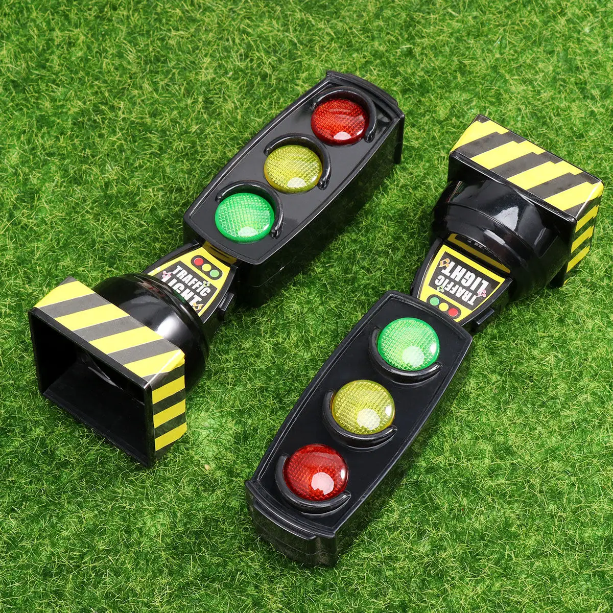 2Pcs Interactive Traffic Light Simulation Signal Educational Play Accessory with Singing Light Functions for Kids Early Learning
2Pcs Interactive Traffic Light Simulation Signal Educational Play Accessory with Singing Light Functions for Kids Early Learning