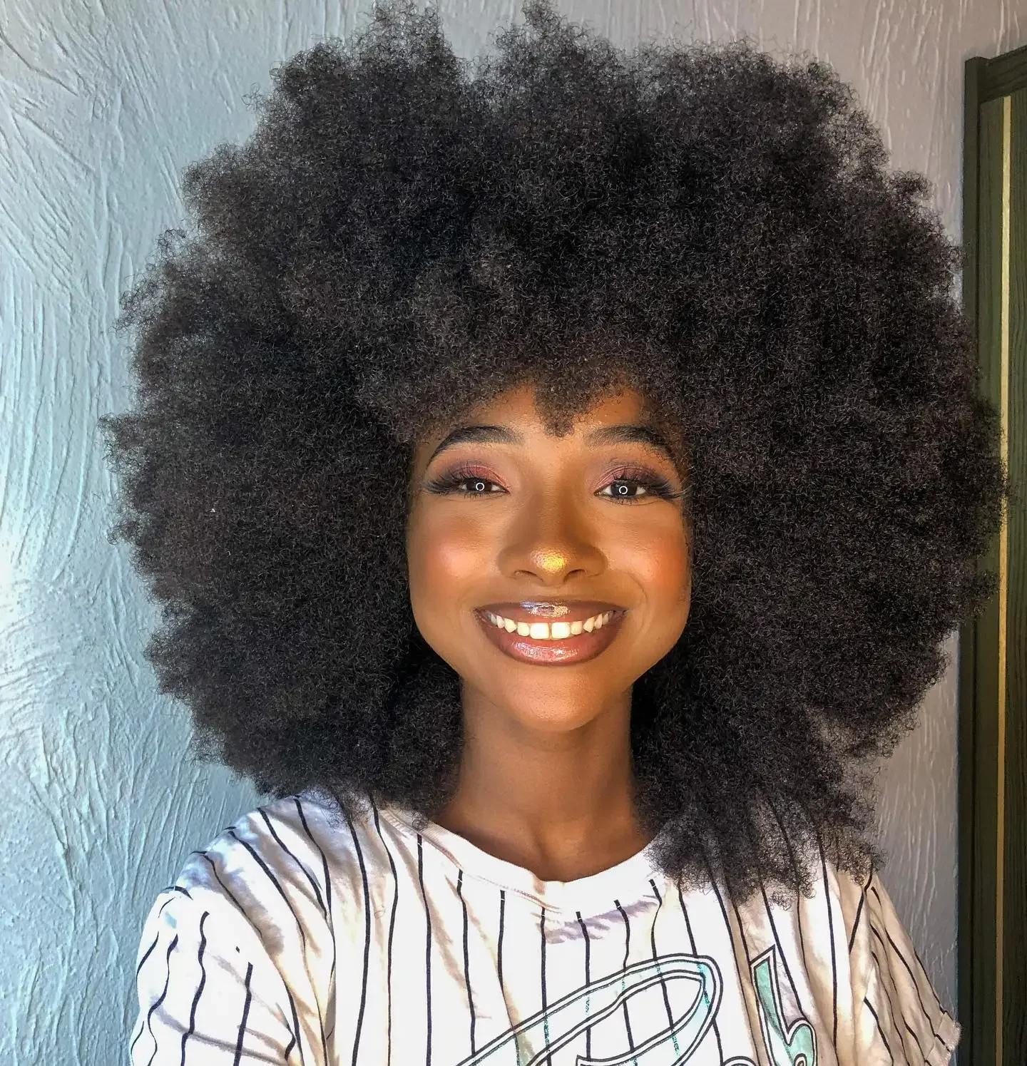 Короткие афро-кудрявые вьющиеся парики с челкой для женщин Пушистые короткие афро-кудрявые парики Парик из человеческих волос 180% Плотность Полные машинные волосы
Короткие афро-кудрявые вьющиеся парики с челкой для женщин Пушистые короткие афро-кудрявые парики Парик из человеческих волос 180% Плотность Полные машинные волосы