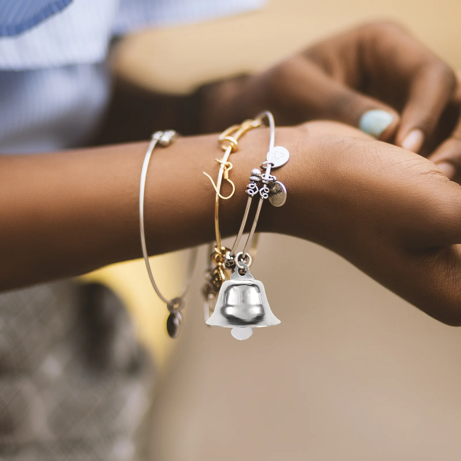 20pcs 2.1Cm Mini Metal Christmas Bells Decorations For Tree Pendant Diy Craft Holiday Ornament Gift Packaging Wall Hanging Xmas
20pcs 2.1Cm Mini Metal Christmas Bells Decorations For Tree Pendant Diy Craft Holiday Ornament Gift Packaging Wall Hanging Xmas