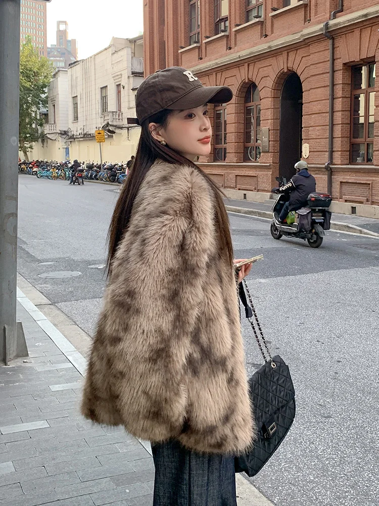 Осенне-зимняя куртка из искусственного меха, экологически чистая, цвет янтарно-коричневый, для молодежи и среднего возраста, теплая, длинная, в корейском стиле...
Осенне-зимняя куртка из искусственного меха, экологически чистая, цвет янтарно-коричневый, для молодежи и среднего возраста, теплая, длинная, в корейском стиле...