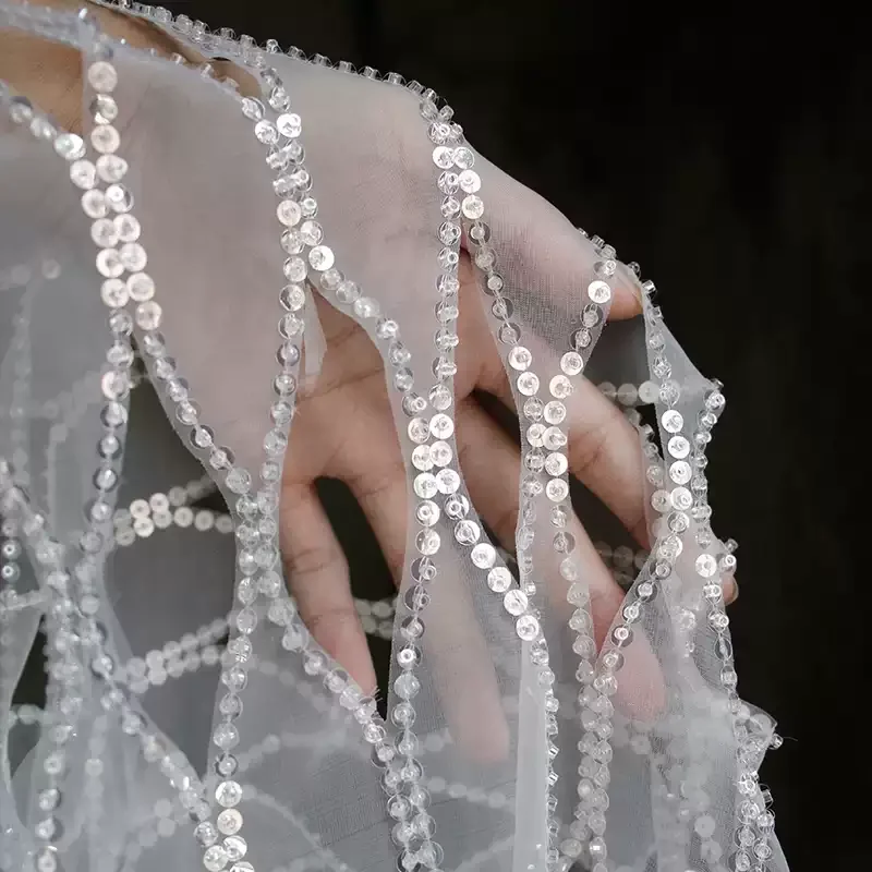 1 ярда, декоративная ткань, аксессуары, кружевная дизайнерская ткань для шитья, расшитая бисером и блестками, полая перспектива, ткань для свадебного платья 
1 ярда, декоративная ткань, аксессуары, кружевная дизайнерская ткань для шитья, расшитая бисером и блестками, полая перспектива, ткань для свадебного платья