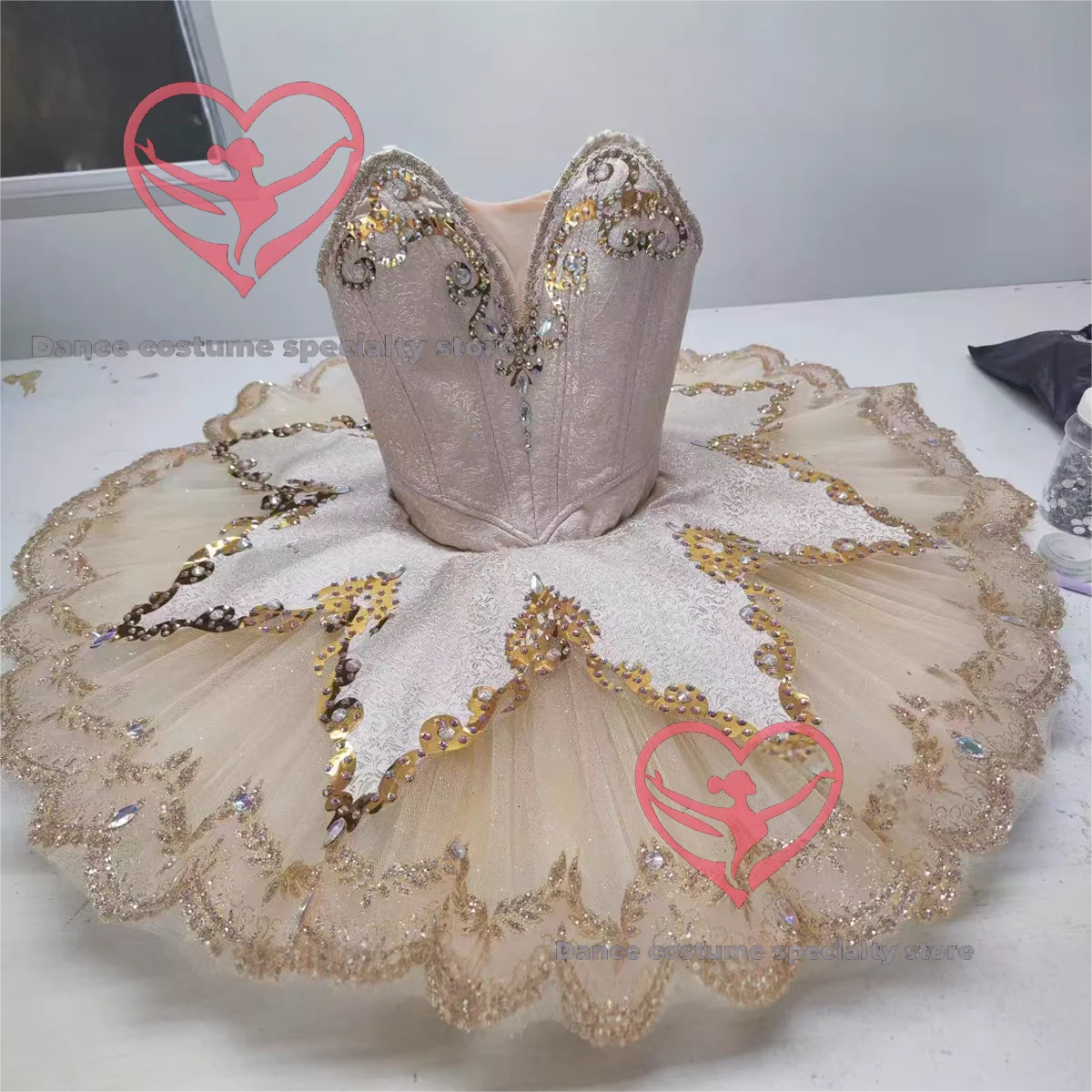 Elegant Glitter Trimmed Ballerina Costume
Elegant Glitter Trimmed Ballerina Costume