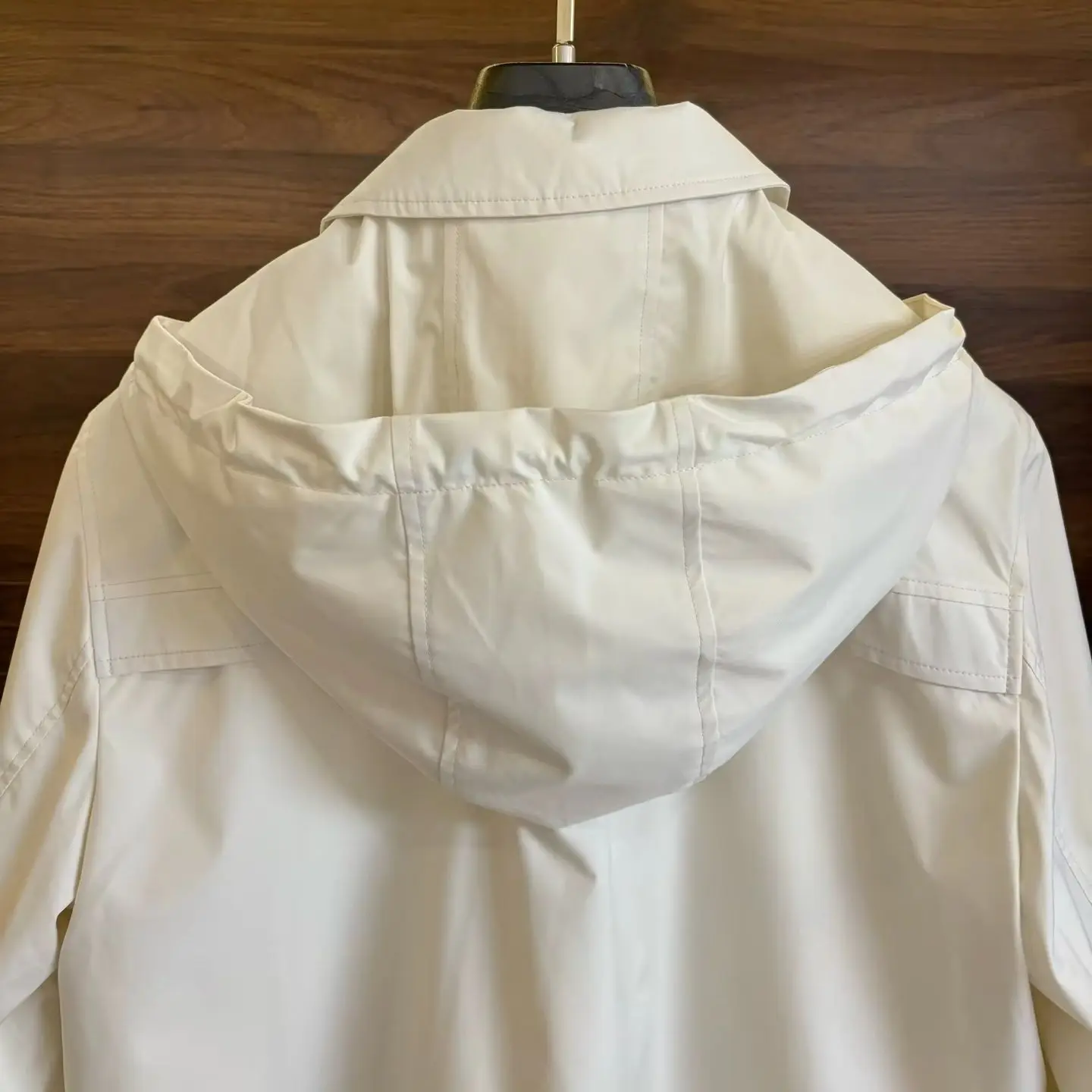 Italian kiton old money style light luxury men's clothing 25 spring and autumn removable hooded casual trench coat
Italian kiton old money style light luxury men's clothing 25 spring and autumn removable hooded casual trench coat