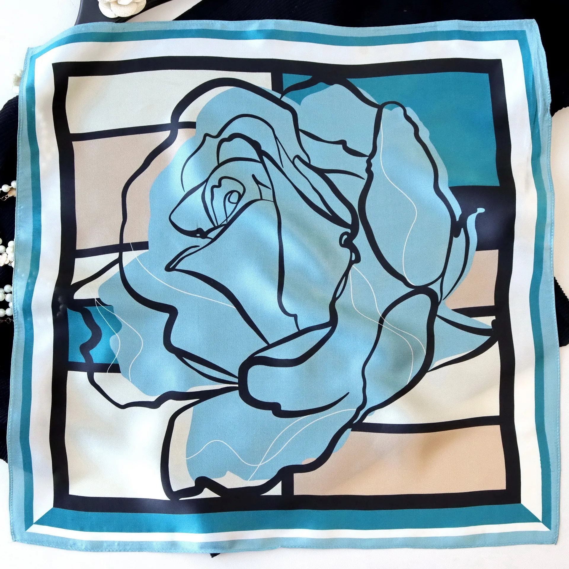 Pure Mulberry Silk Scarf 53CM Women Square Summer Bandanas Silk Neck Shawls Hair Hand Bag Accessories Women Foulard Femme 53CM
Pure Mulberry Silk Scarf 53CM Women Square Summer Bandanas Silk Neck Shawls Hair Hand Bag Accessories Women Foulard Femme 53CM