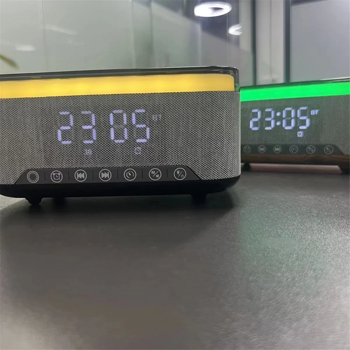 N97R Bluetooth Speaker with Wireless Charging LED Ambient Light and Alarm Clock-TWS FM Radio USB 15W Charging Black
N97R Bluetooth Speaker with Wireless Charging LED Ambient Light and Alarm Clock-TWS FM Radio USB 15W Charging Black