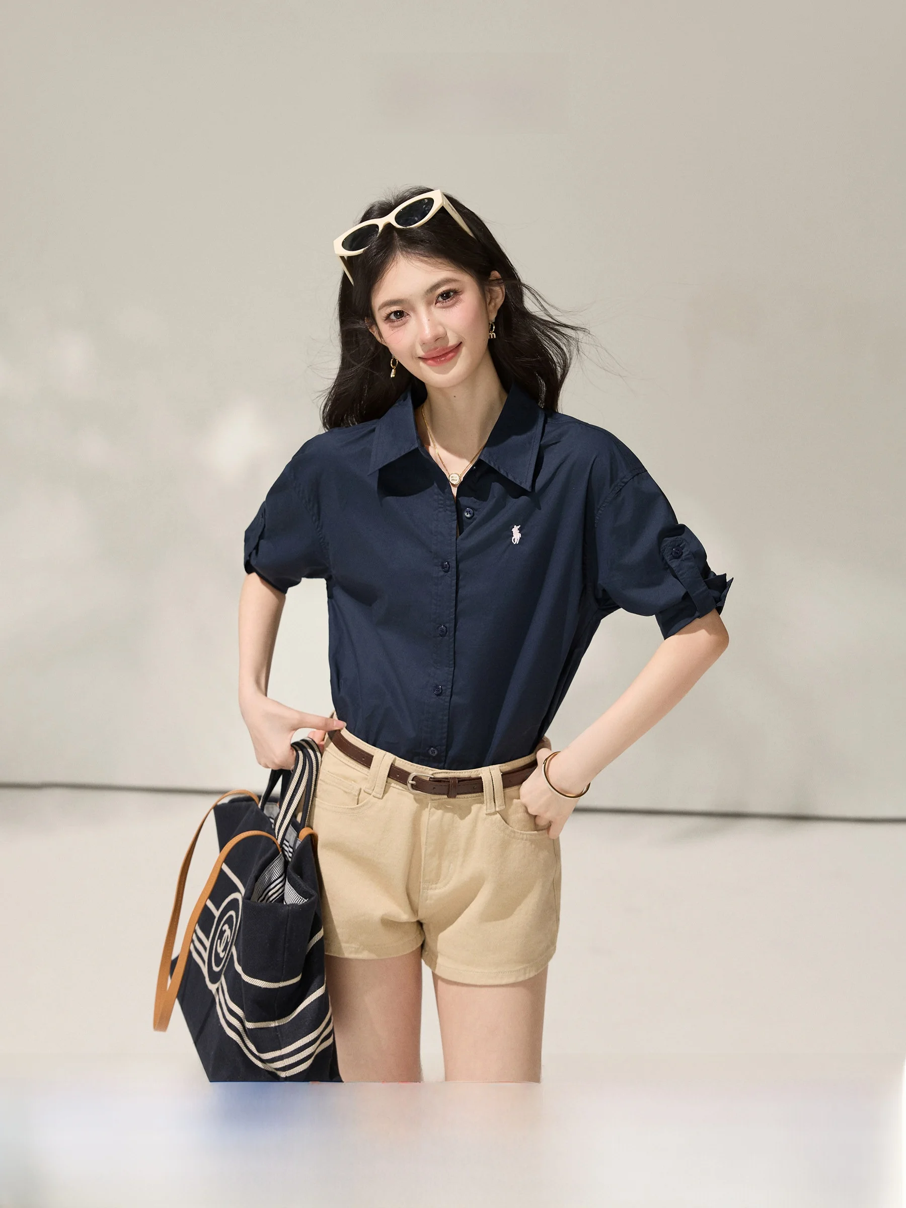 Qiu Yangxi Commuter Style Embroidered Loose Fit Shirt Women's mid Sleeve Turn-down Collar Breathable Comfortable Summer New
Qiu Yangxi Commuter Style Embroidered Loose Fit Shirt Women's mid Sleeve Turn-down Collar Breathable Comfortable Summer New