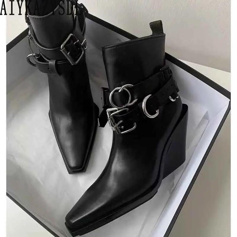 AIYKAZYSDL Retro Women Chelsea Boots Buckle Strap Punk Gothic Ankle Boots Wedge Heel Pointed Toe Spring Shoes Short Botas Mujer
AIYKAZYSDL Retro Women Chelsea Boots Buckle Strap Punk Gothic Ankle Boots Wedge Heel Pointed Toe Spring Shoes Short Botas Mujer