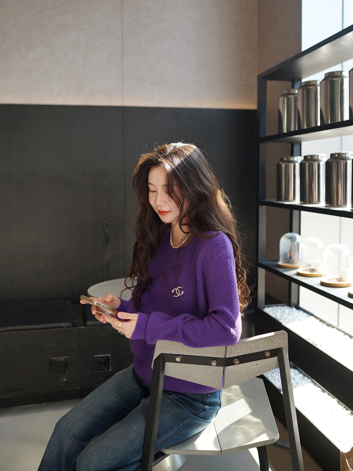 Женский мягкий фиолетовый вязаный свитер с длинными рукавами и круглым вырезом, облегающий, универсальный, маленького размера, зимний, повседневный, модный топ
Женский мягкий фиолетовый вязаный свитер с длинными рукавами и круглым вырезом, облегающий, универсальный, маленького размера, зимний, повседневный, модный топ