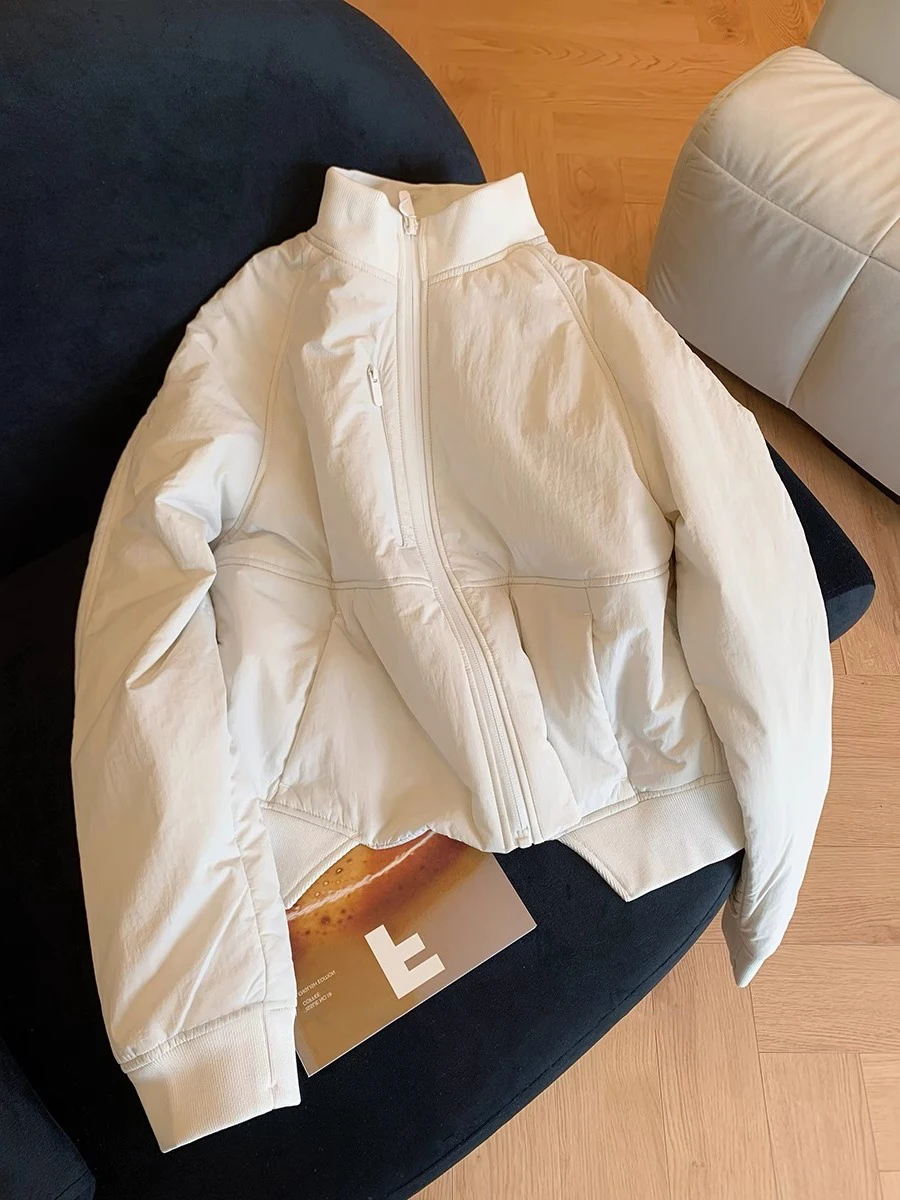 Модное однотонное хлопковое пальто для женщин свободного кроя, осенне-зимнее, простой дизайн, универсальное, стройнящее, готовое к носке на работу
Модное однотонное хлопковое пальто для женщин свободного кроя, осенне-зимнее, простой дизайн, универсальное, стройнящее, готовое к носке на работу