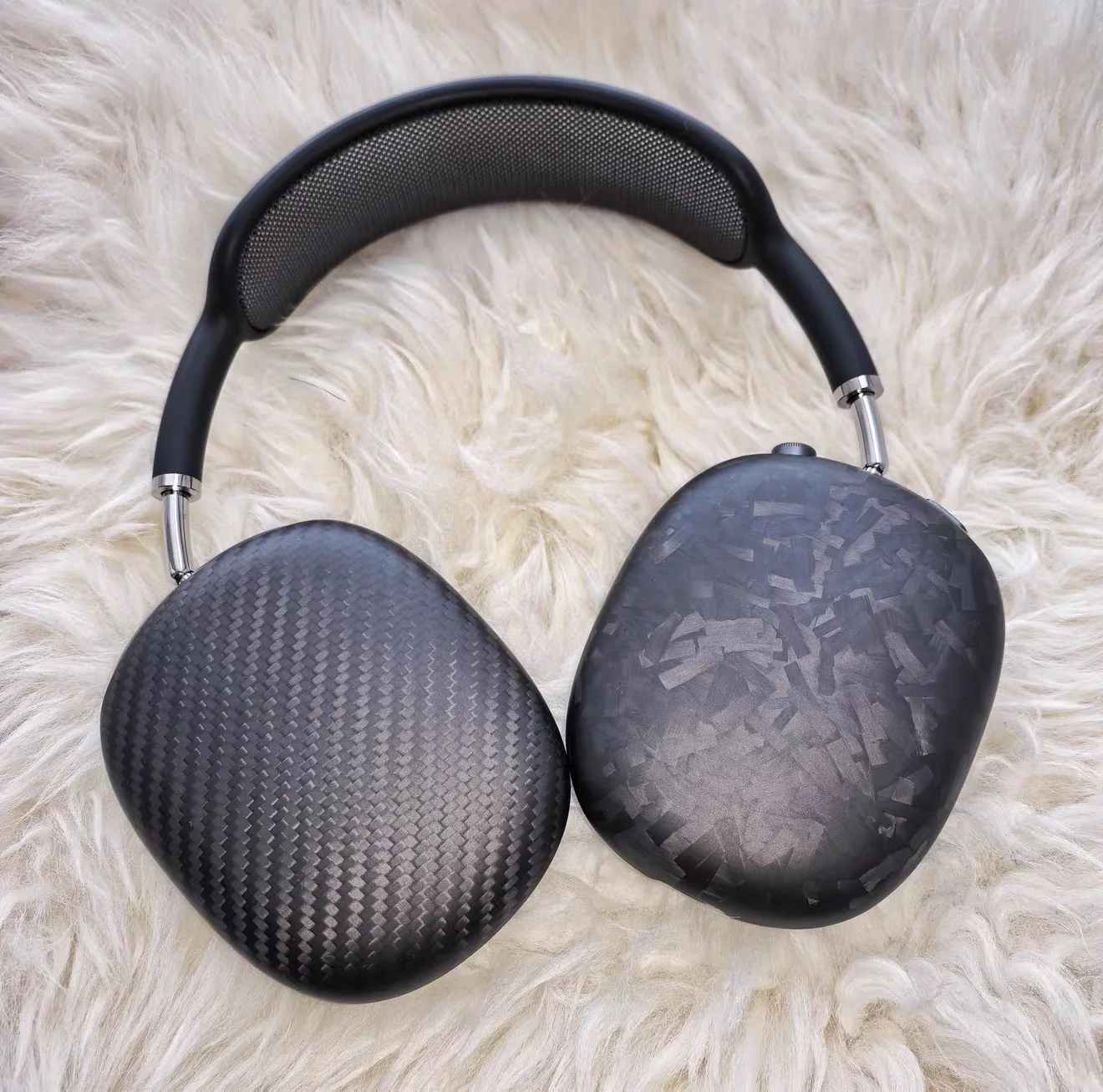 Подходит для чехла наушников AirPods Max, выполненный из ультратонкого матового карбонового волокна премиум-класса.
Подходит для чехла наушников AirPods Max, выполненный из ультратонкого матового карбонового волокна премиум-класса.