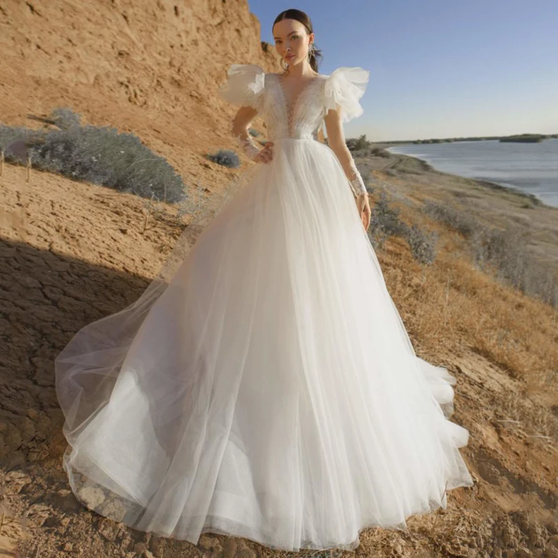 V-Neck Appliques Lace Long Sleeve Button Tulle A-Line Wedding Dress Bridal Gown Vestido De Noiva
V-Neck Appliques Lace Long Sleeve Button Tulle A-Line Wedding Dress Bridal Gown Vestido De Noiva